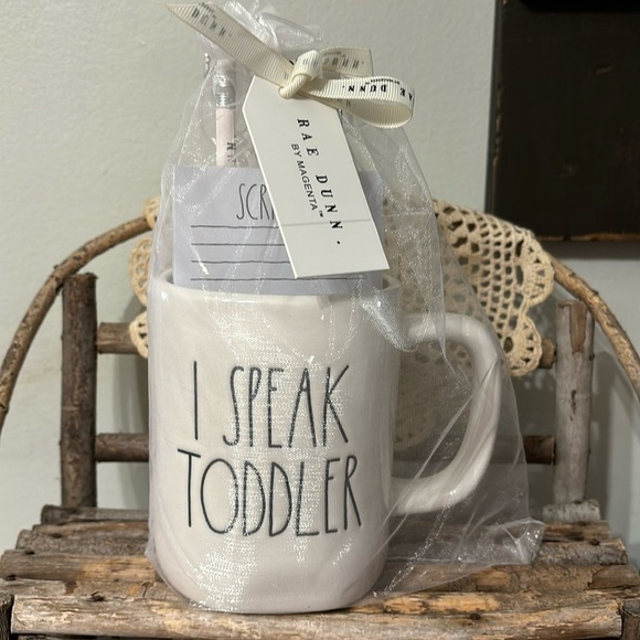 NWT RAE DUNN I SPEAK TODDLER MUG NOTEPAD PENCILS GIFT SET - Picture 1 of 8